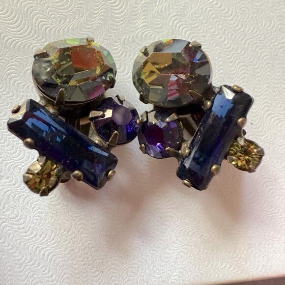 Sorrelli Crystal Clip On Brass Tone Earrings - Picture 1 of 8